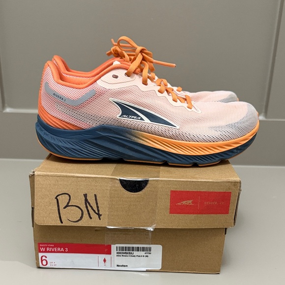 Altra Shoes - Altra Women's Vibrant Orange and Navy Sneakers